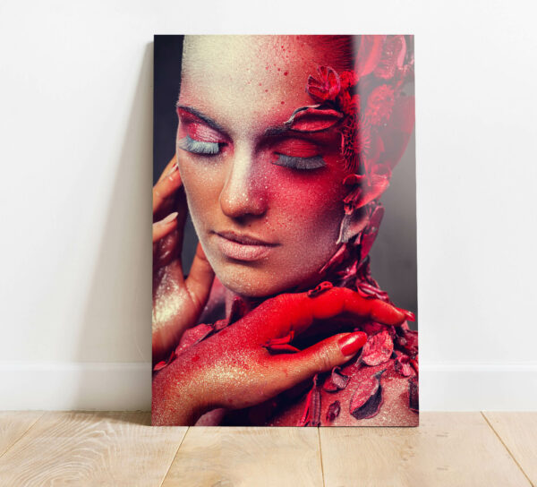 czerwone kwiaty i kobieta szklany obrazy