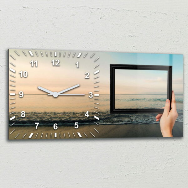 zegary do salonu widok na morze